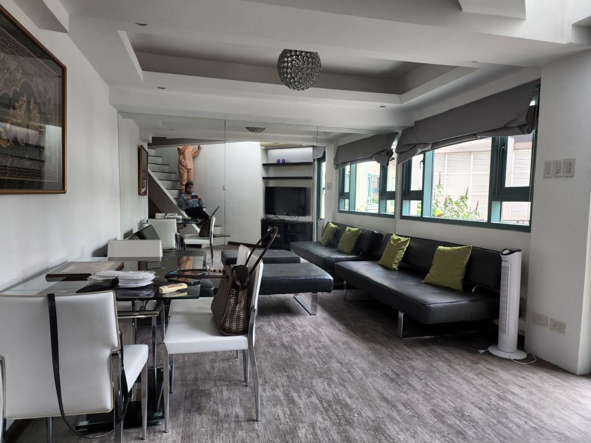 "1 Bedroom Loft unit for Rent in McKinley Park Residences BGC, Taguig City"07