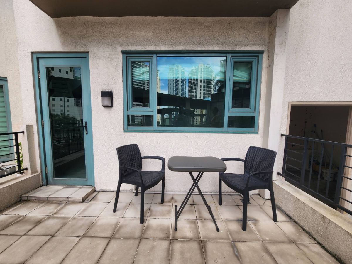 "1 Bedroom Loft unit for Rent in McKinley Park Residences BGC, Taguig City"09