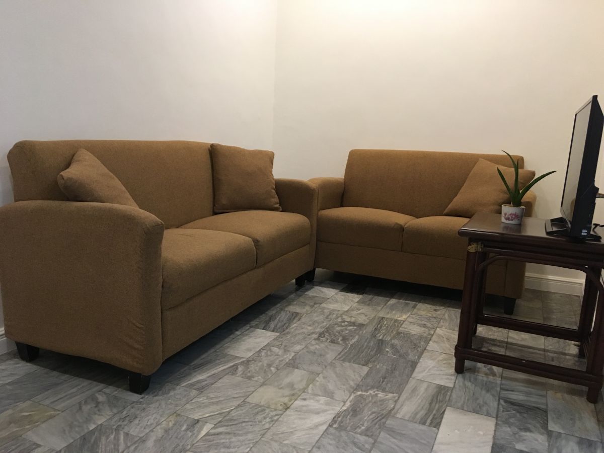 "For Rent Spacious 1BR Unit near AIM and Legaspi Village Park, Makati City"02