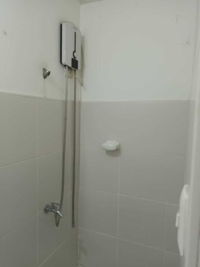 Fully Furnished Studio Condominium unit for Rent in The Linear Makati Tower 202