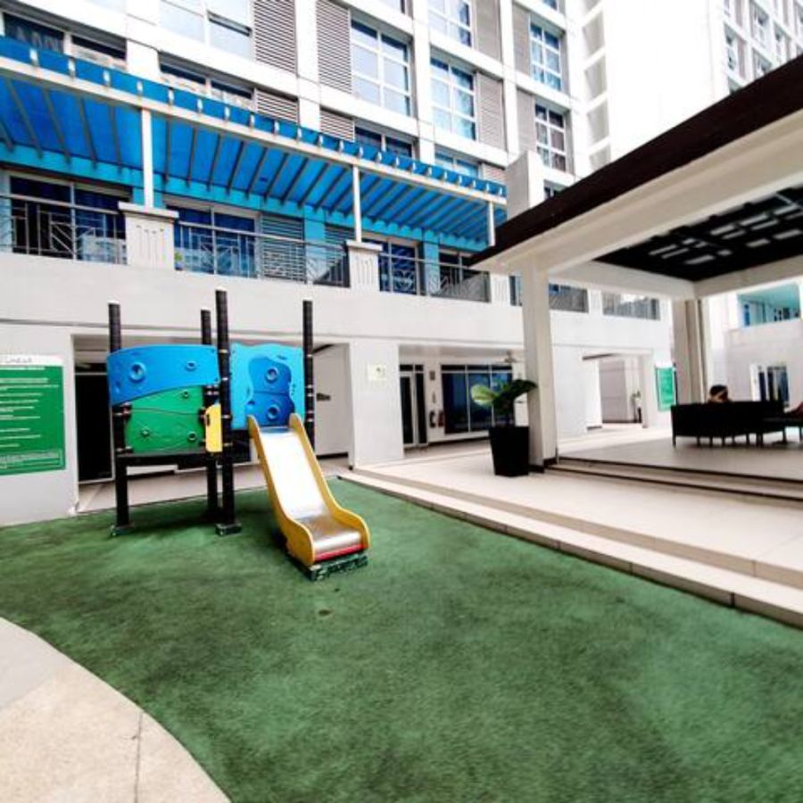 Fully Furnished Studio Condominium unit for Rent in The Linear Makati Tower 206