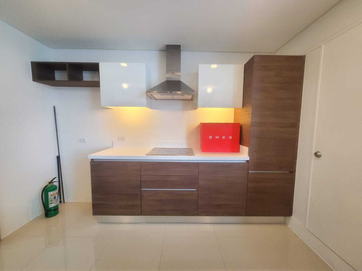 "Garden Towers T2: 2BR For Rent,137 sqm, Furnished, 1 parking, P105,000/month"04