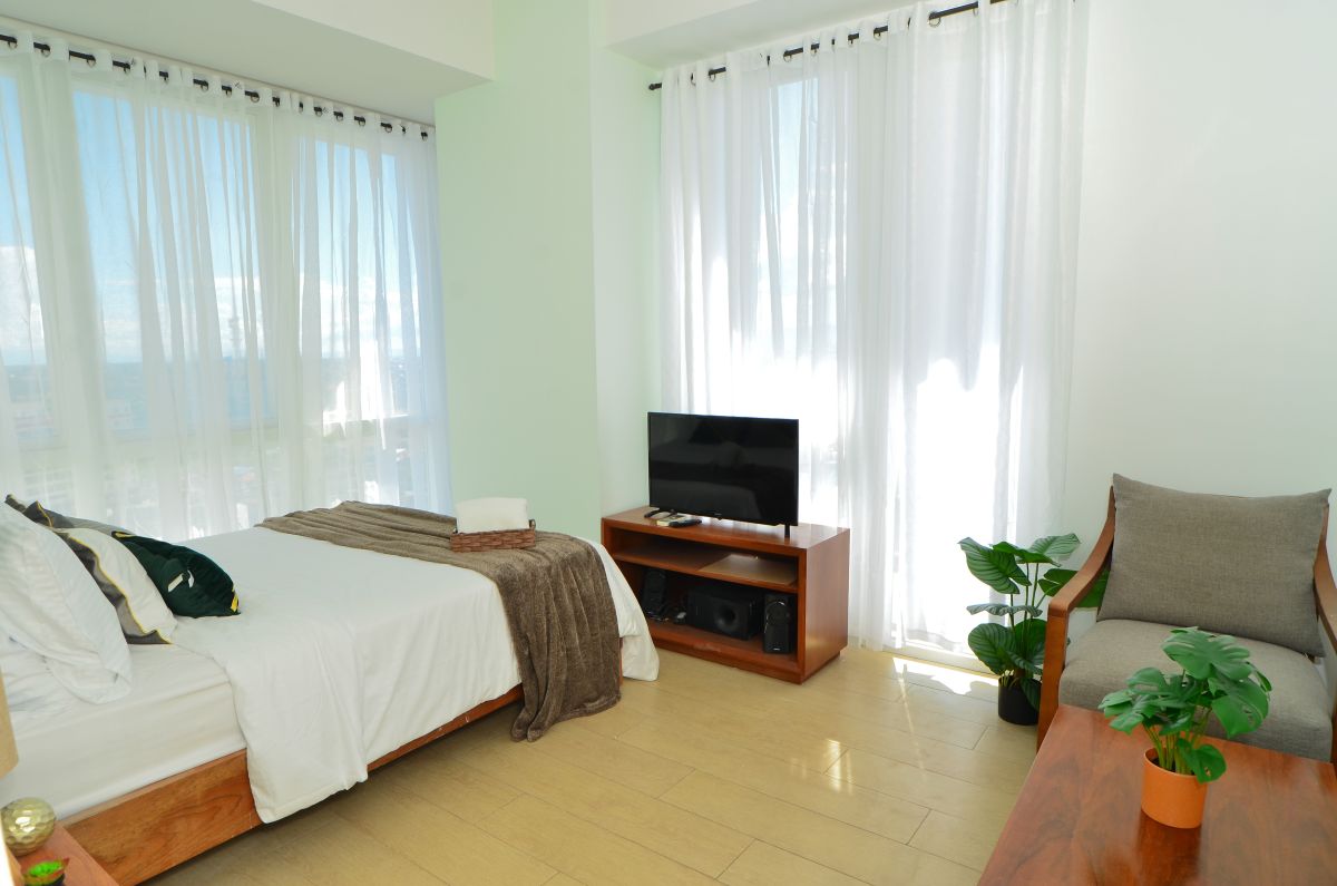 1BR Corner unit for lease in Mactan Newtown (Amazing View) Lapu-Lapu04