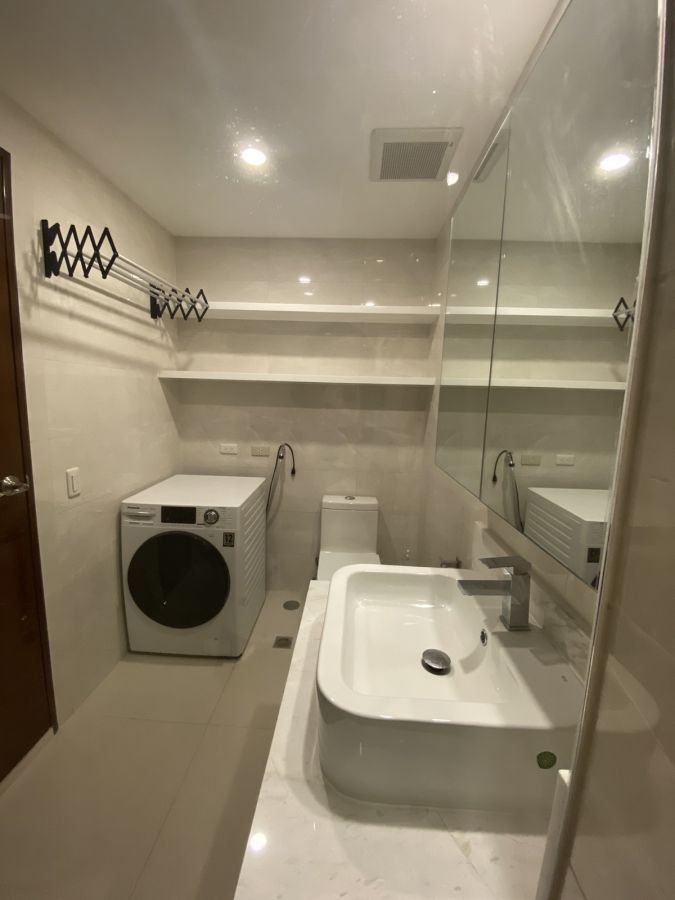 "The Royalton at Capitol Common, Studio Unit for Rent at Pasig City"08
