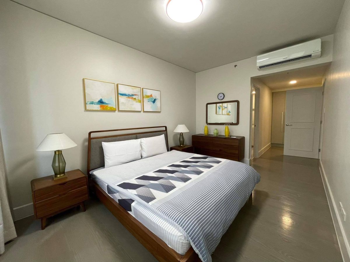"3 Bedroom Unit with 2 Parking in The Proscenium at Rockwell, Makati"02