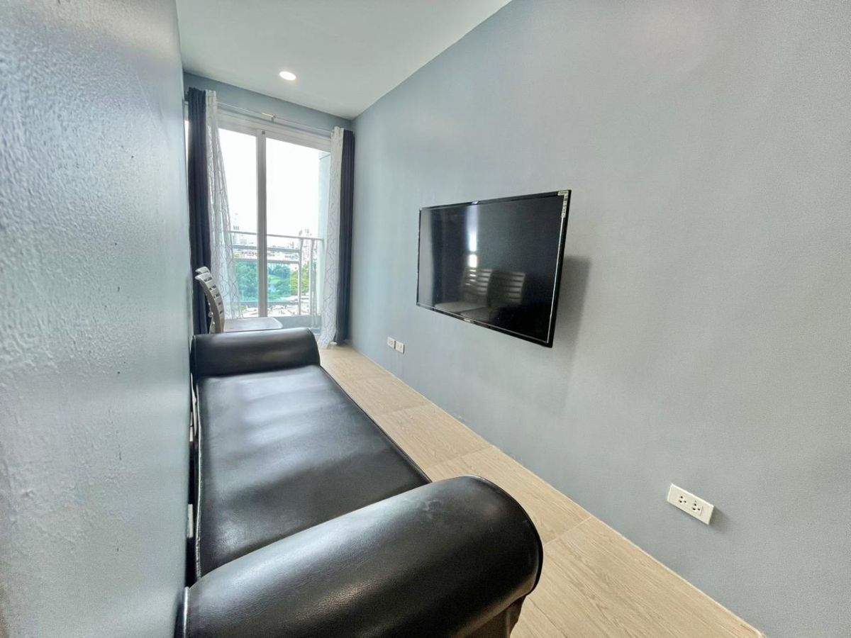 "FORT PALM SPRING, BGC: Studio turned 1BR for Rent, 37 sqm, Furnished, w balcony"05
