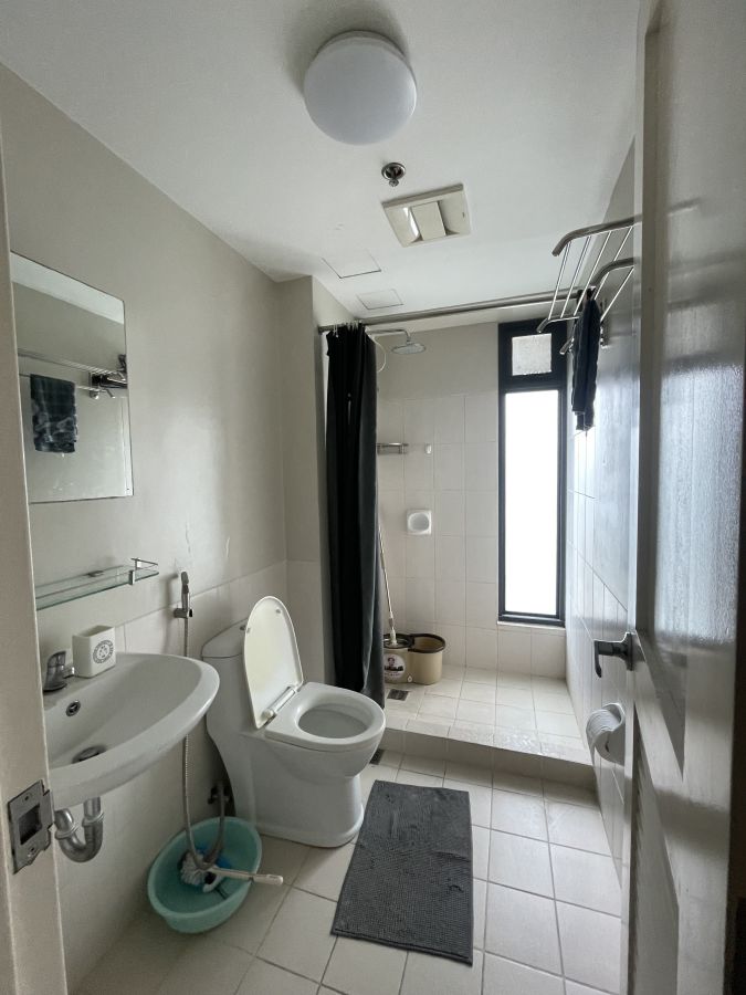 "For Rent Fully Furnished 1BR unit in Flair Towers, Mandaluyong City"03