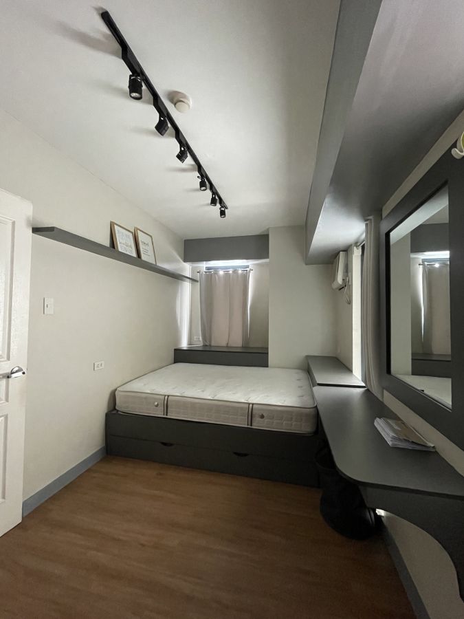 "For Rent Fully Furnished 1BR unit in Flair Towers, Mandaluyong City"07