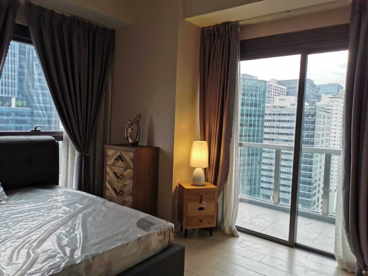 "UPTOWN RITZ: 2BR For Rent, 93.5 sqm, Furnished, with balcony, no parking, P90K"05