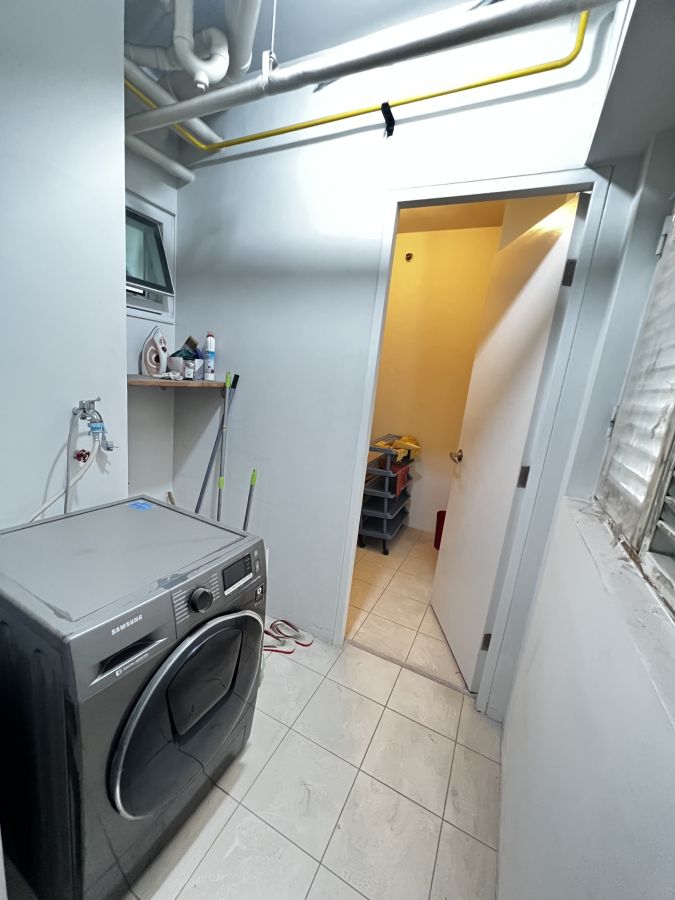 Red Oak Two Serendra: 3BR facing Ameneties03