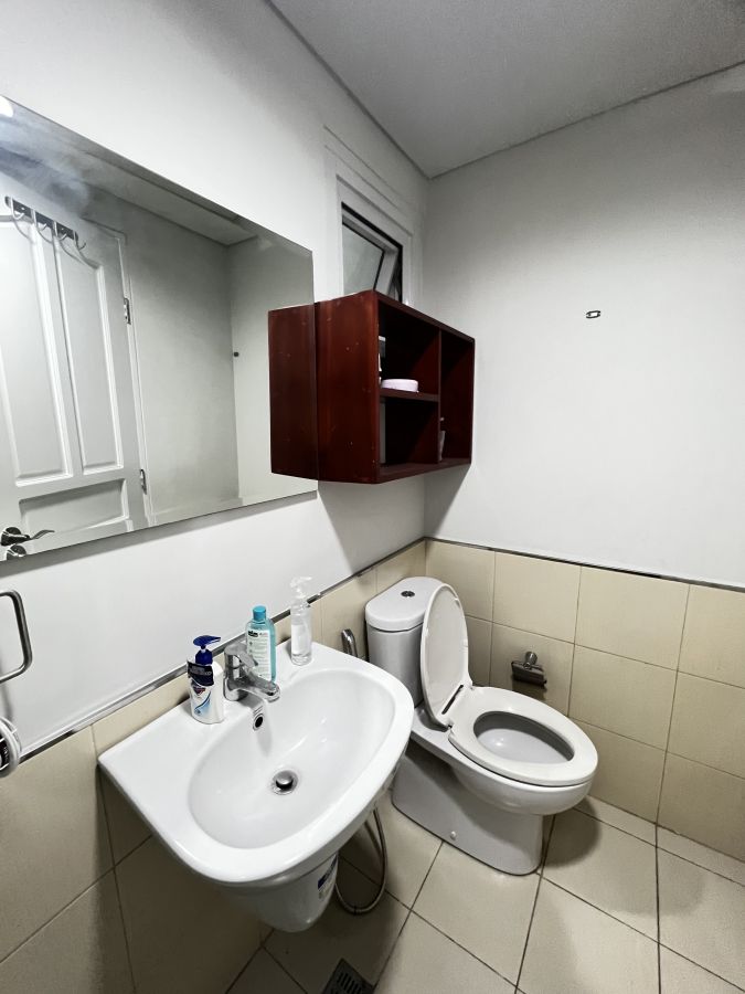 Red Oak Two Serendra: 3BR facing Ameneties10