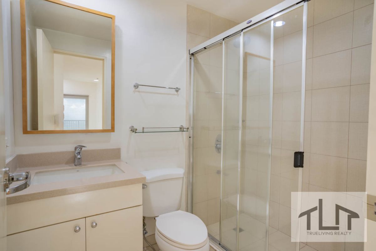 Fully Furnished 3 Bedroom Z-Loft Condo for Rent in One Rockwell Makati City08