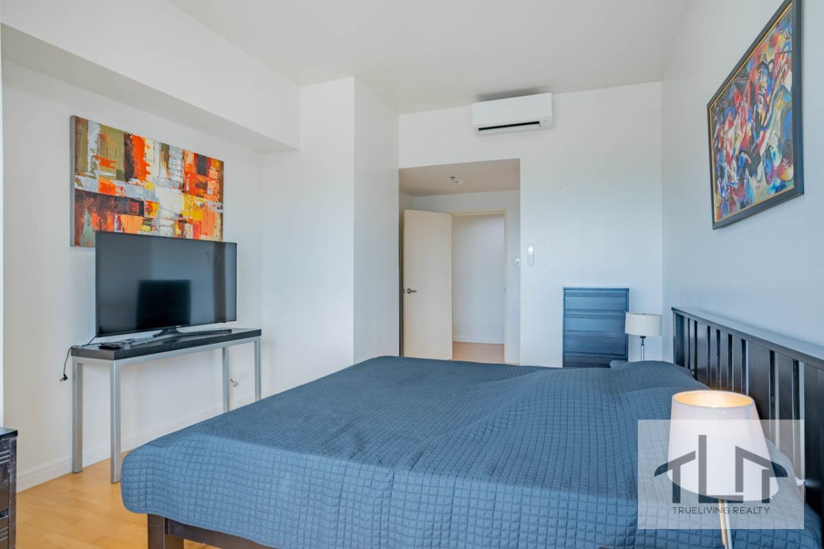 Fully Furnished 3 Bedroom Z-Loft Condo for Rent in One Rockwell Makati City10