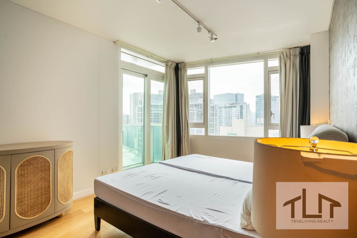 Fully Furnished 1 Bedroom Condo for Rent in Park Terraces Makati City07