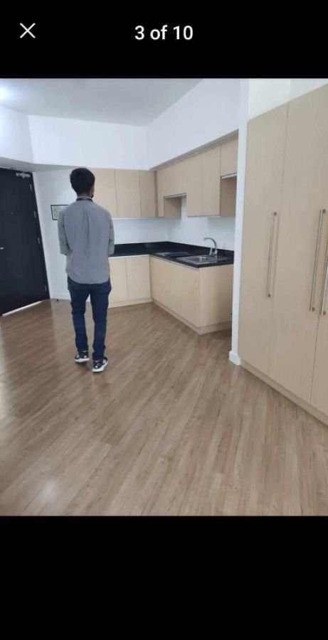 brand new 31 sqm taguig at 20k bare unit for rent.02