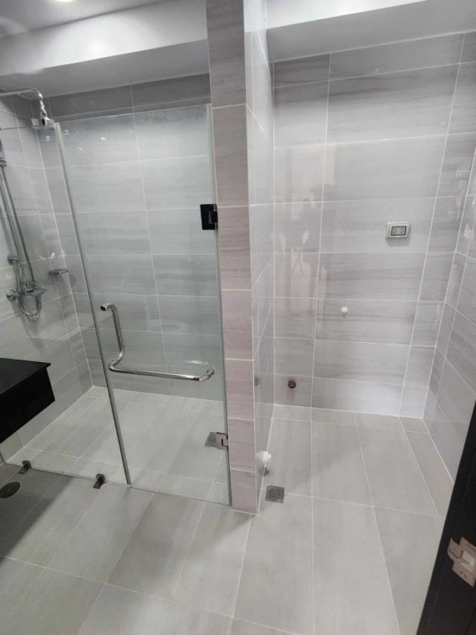 brand new 31 sqm taguig at 20k bare unit for rent.06