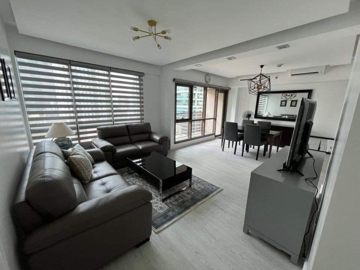 "Fully Furnished 1 bedroom Unit for Rent in Joya North, Rockwell, Makati"04