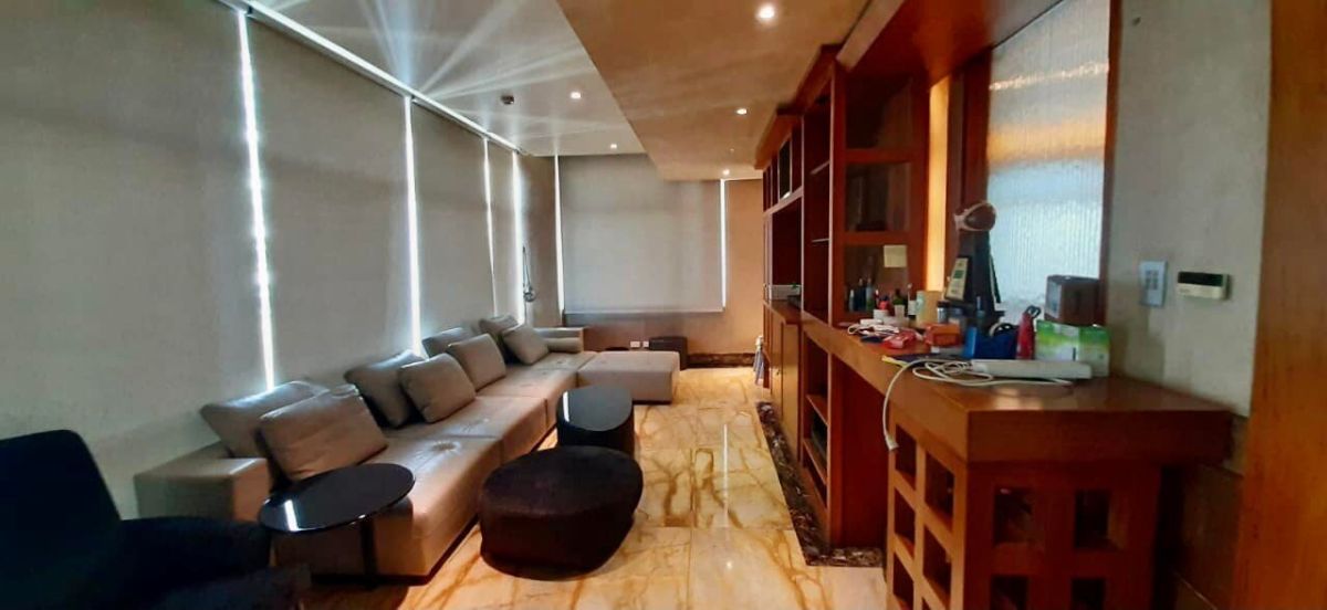 "Furnished 4BR Penthouse Condo Unit for Lease at One Roxas Triangle Tower, Makati"06