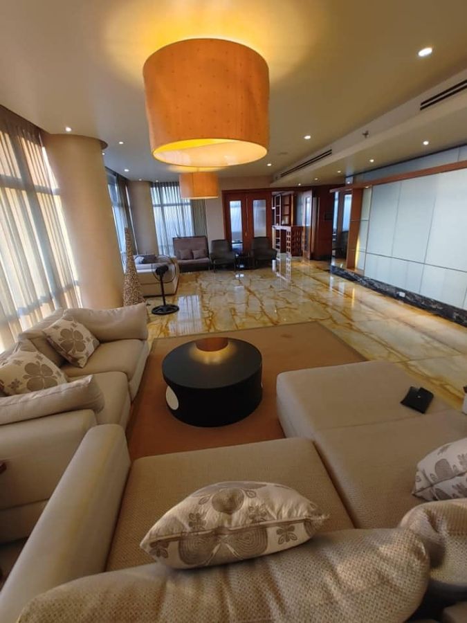 "Furnished 4BR Penthouse Condo Unit for Lease at One Roxas Triangle Tower, Makati"09