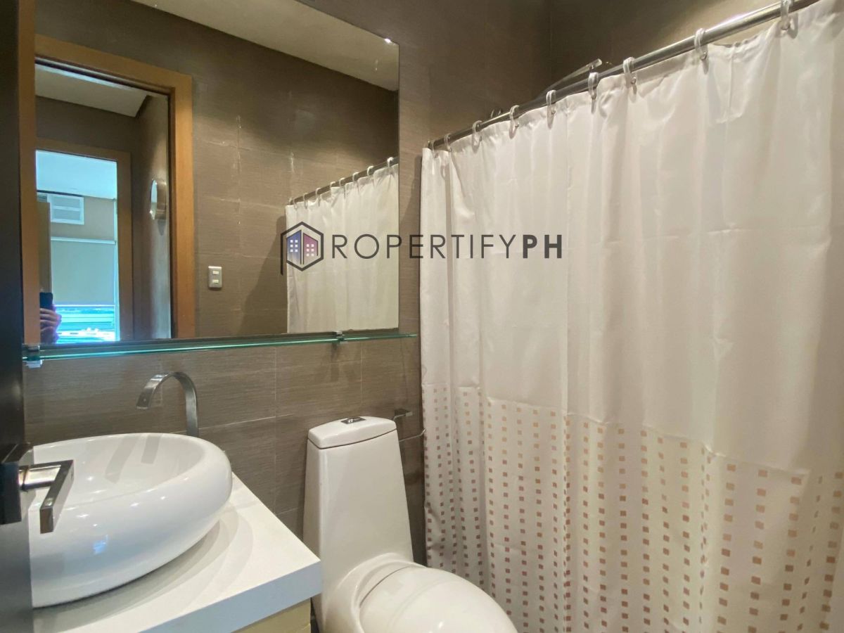 "2 Bedroom Condo for Rent in The Luxe Residences BGC, Taguig City"10