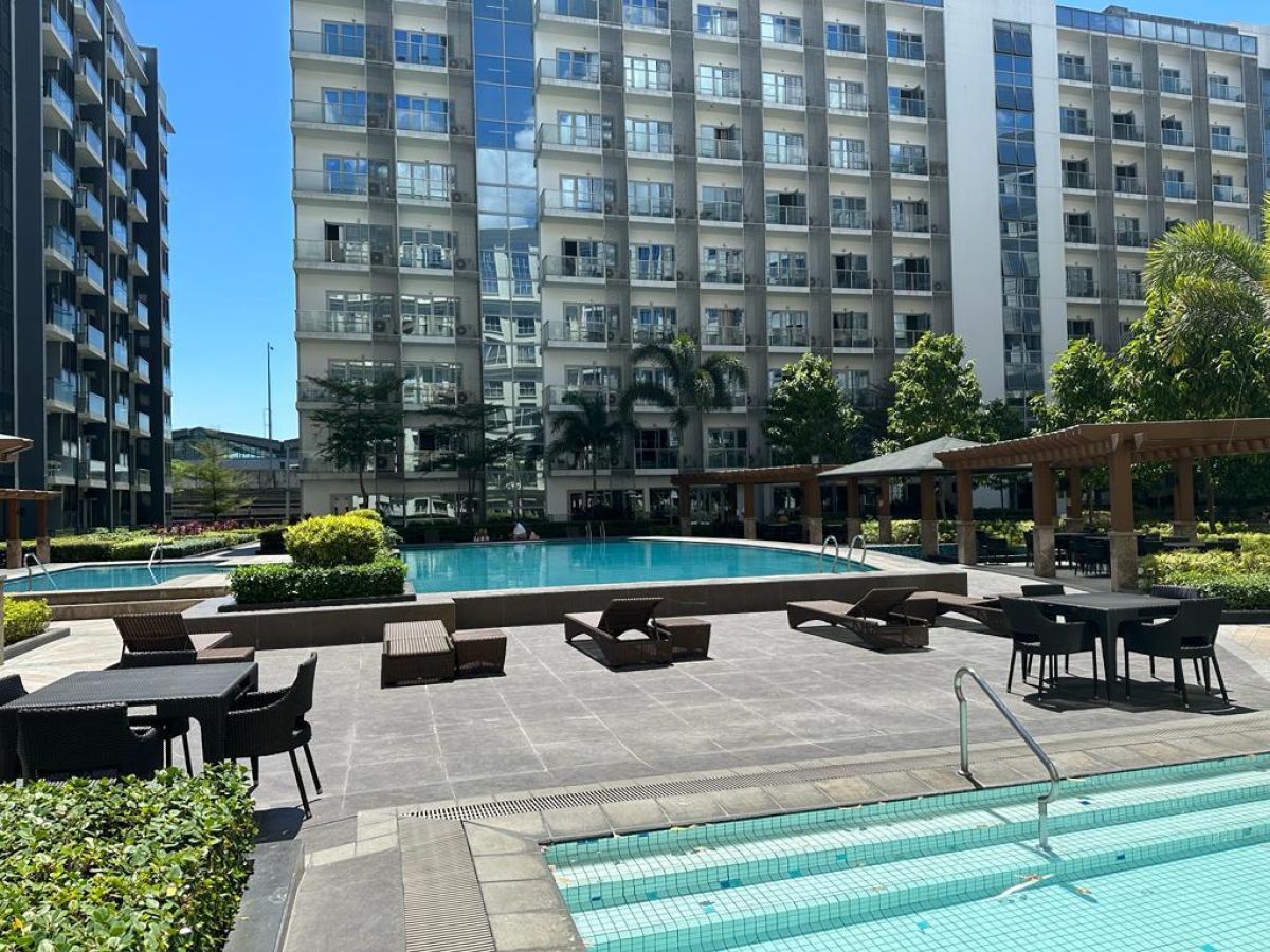 "For Rent/Sale:  Studio with parking- 81 Newport Boulevard, Pasay City"02