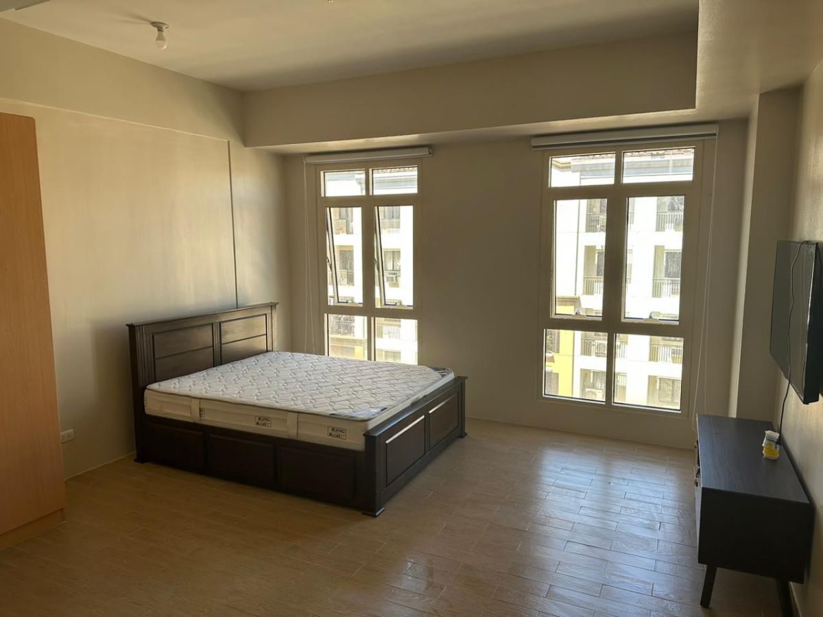 "For Rent/Sale:  Studio with parking- 81 Newport Boulevard, Pasay City"03