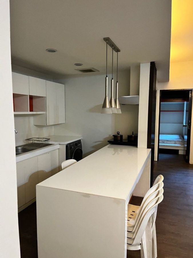 2 Bedroom Unit for Rent in front of Ateneo in Quezon City08