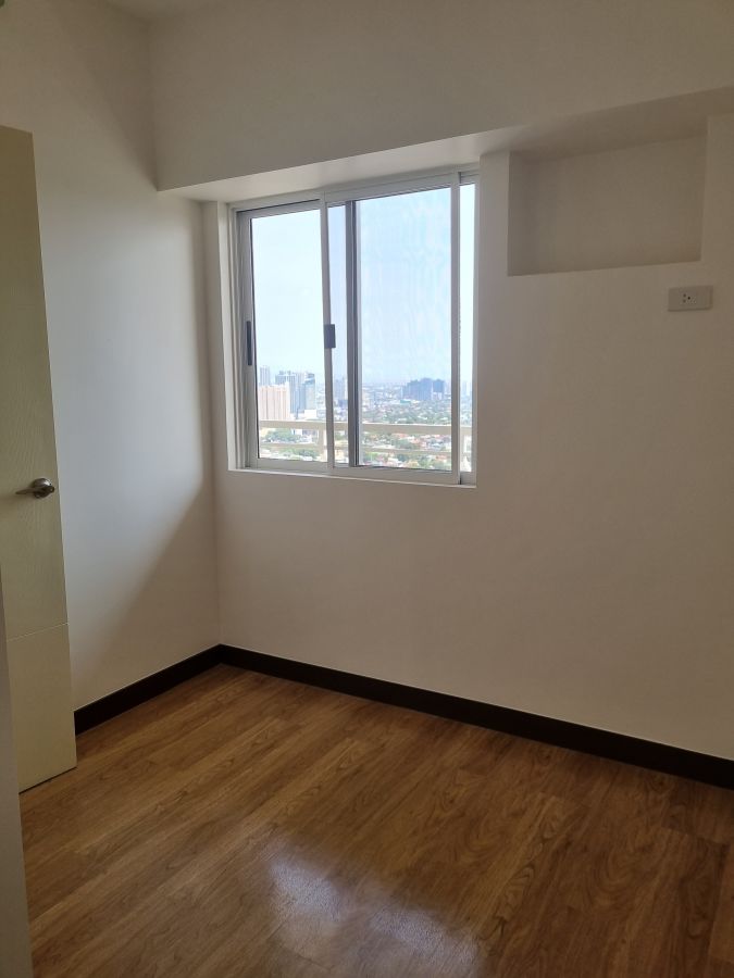 "2 Bedroom DMCI Condo Unit For Rent in Infina Towers, Quezon City"04
