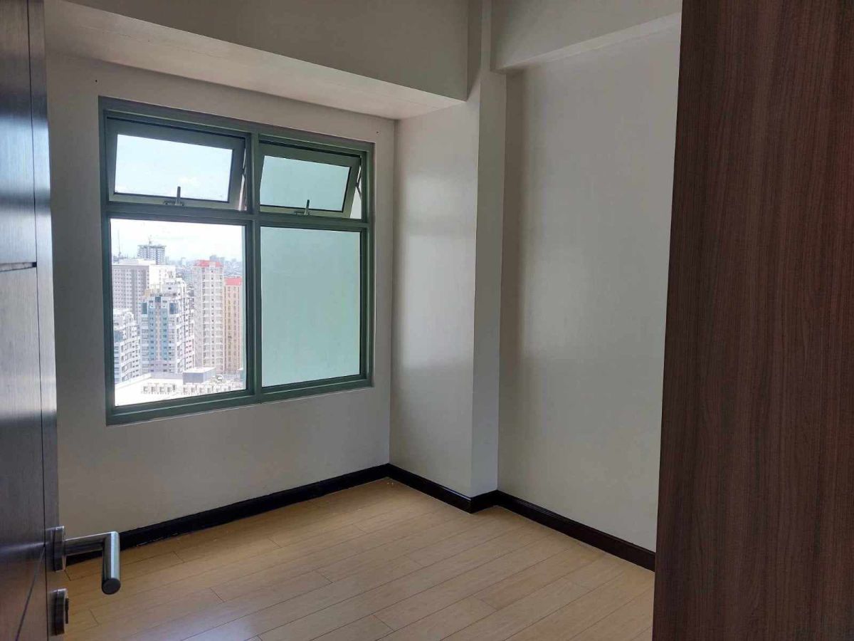 For Rent 2BR 77sqm Semi-furnished Condo at P50K in Magnolia Residences06