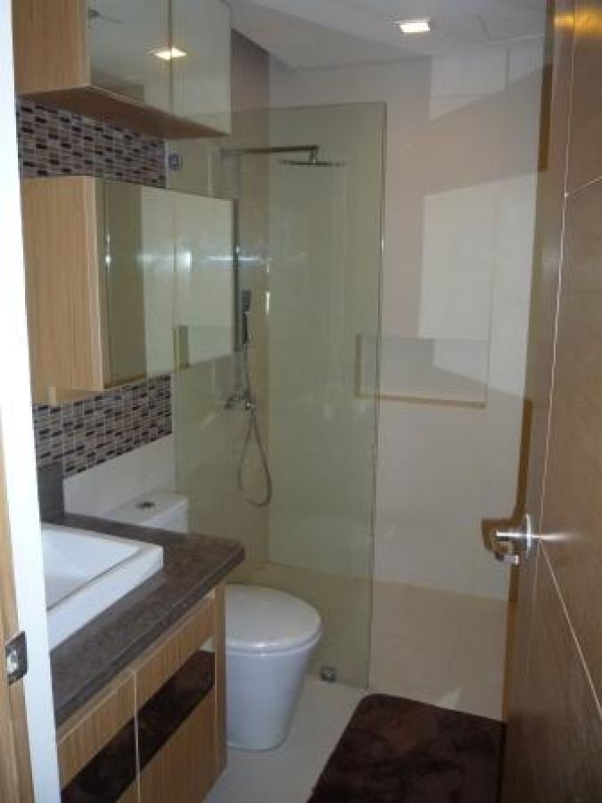 Fort Palm Springs (BGC) Two Bedroom Unit with Sky Garden for Lease07