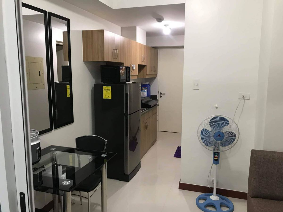 "For rent: Brio Towers 1 Bedroom Unit furnished, near BGC, Bel Air, Makati City"08