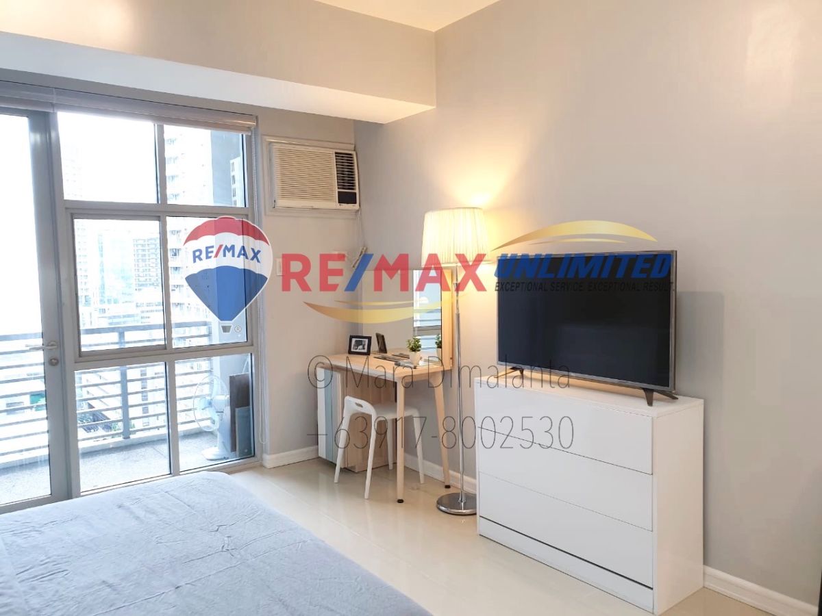 "Modern & Spacious Studio for Rent in Legazpi Village, Makati"02