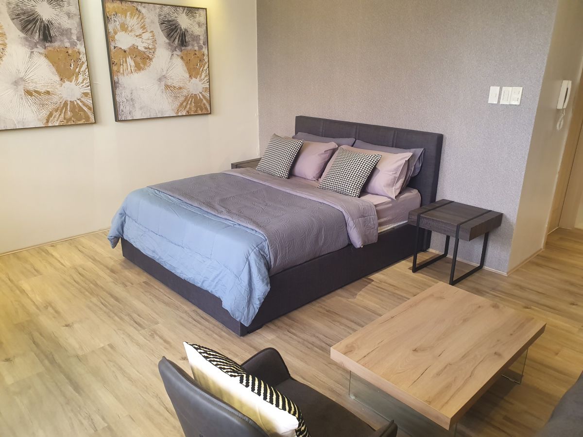 Studio Icon Residences for rent in BGC05