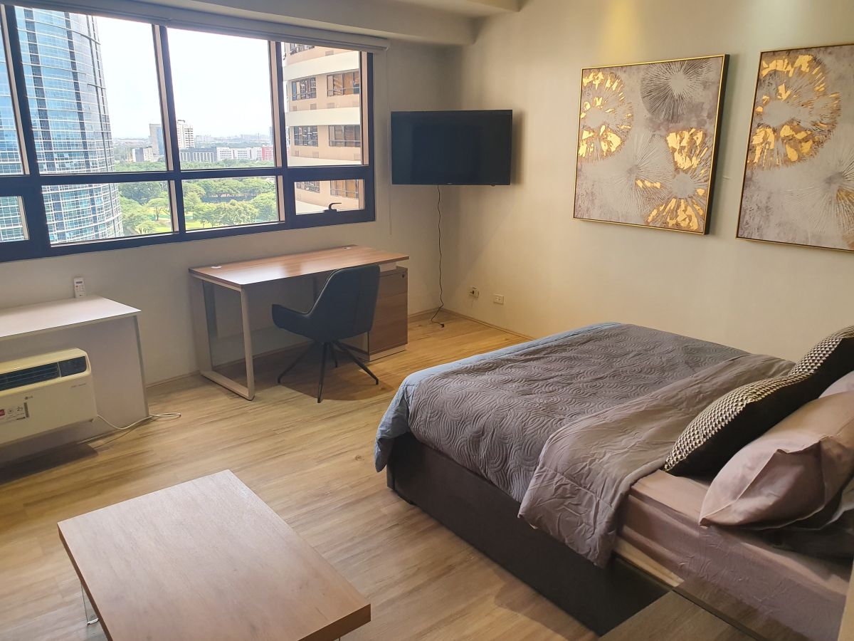 Studio Icon Residences for rent in BGC09