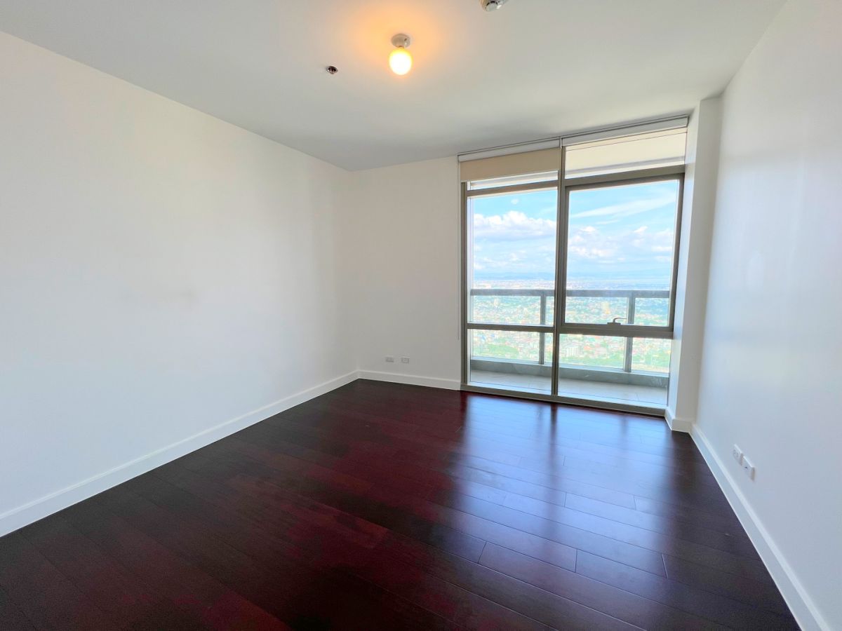 "4 Bedroom Unit For Lease at East Gallery Place, BGC, Taguig City"04