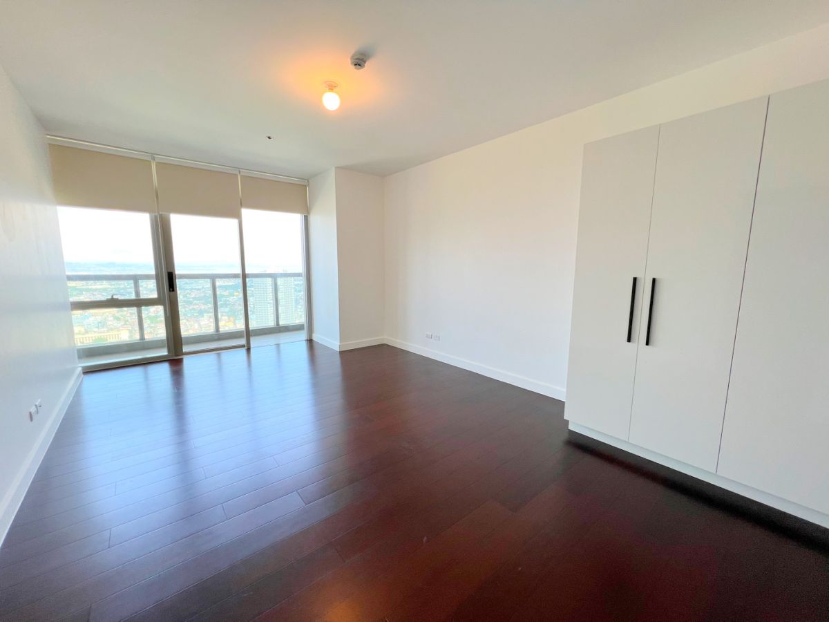 "4 Bedroom Unit For Lease at East Gallery Place, BGC, Taguig City"05
