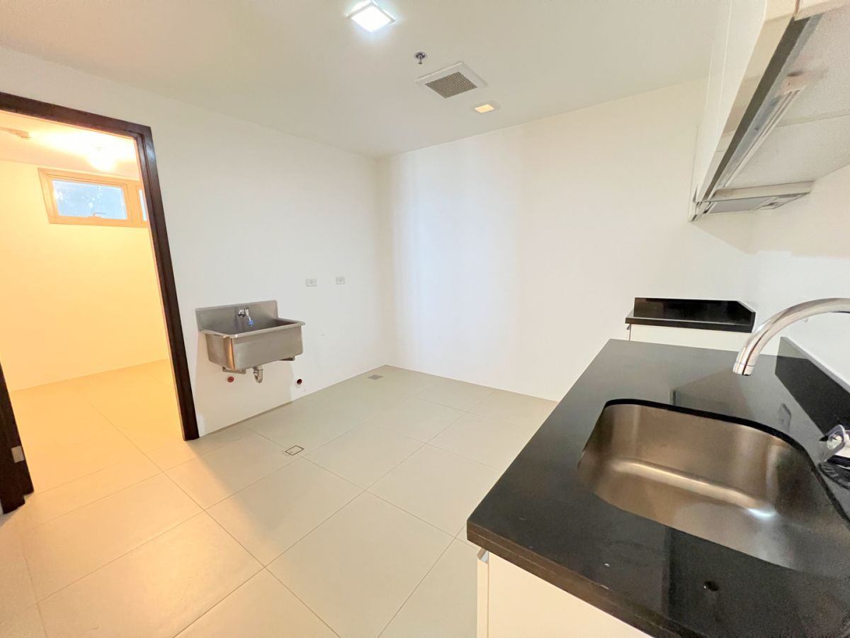 "4 Bedroom Unit For Lease at East Gallery Place, BGC, Taguig City"08