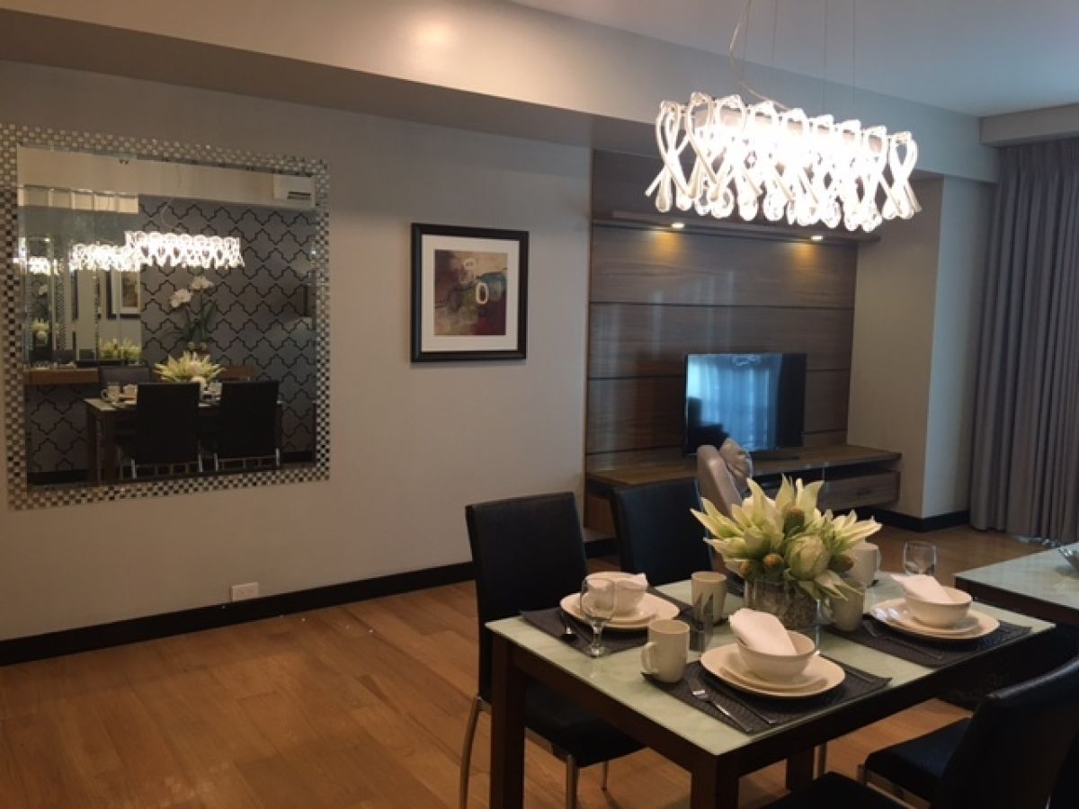 Fully Furnished One Bedroom Unit in One Serendra BGC For Rent02