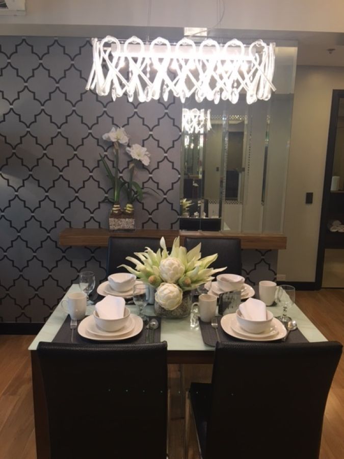 Fully Furnished One Bedroom Unit in One Serendra BGC For Rent05