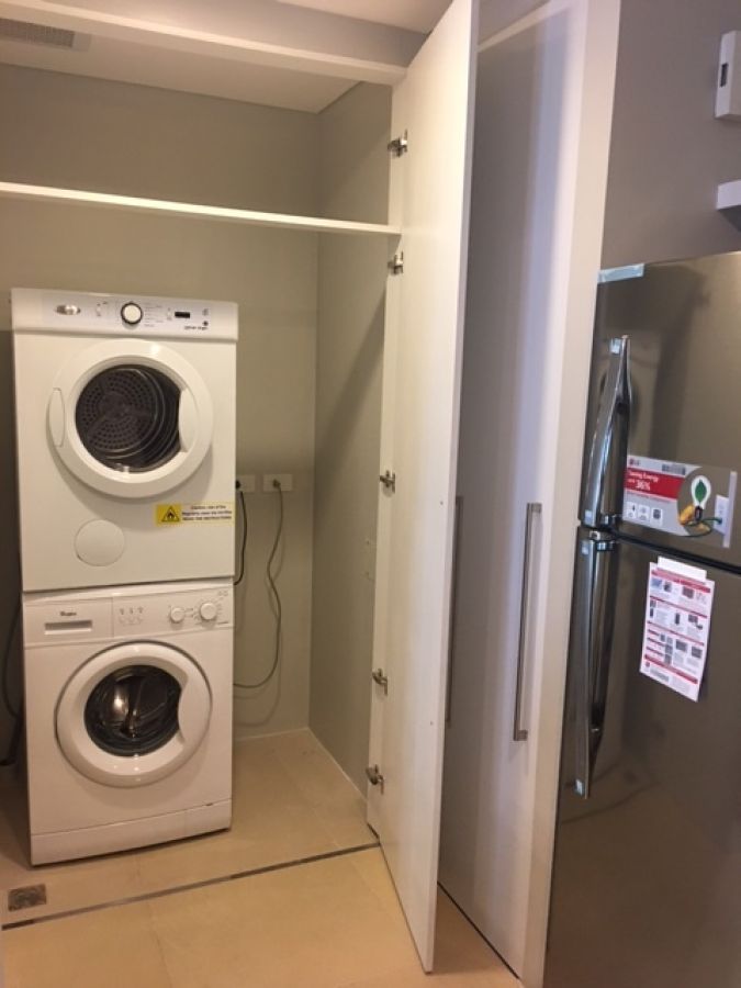 Fully Furnished One Bedroom Unit in One Serendra BGC For Rent07