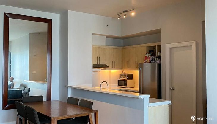 "2BR Condo for Rent in The Manansala, Rockwell Center, Makati"03