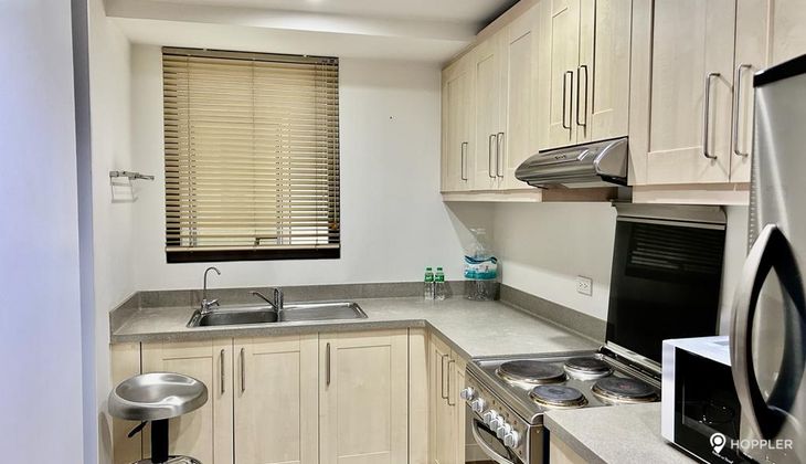 "2BR Condo for Rent in Joya Lofts and Towers, Rockwell Center, Makati"03