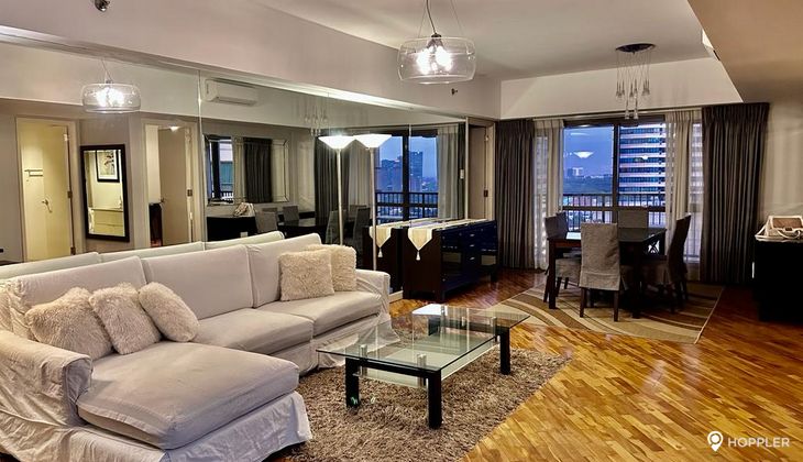 "2BR Condo for Rent in Joya Lofts and Towers, Rockwell Center, Makati"07