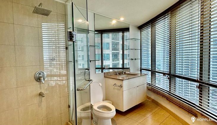 "2BR Condo for Rent in Joya Lofts and Towers, Rockwell Center, Makati"09