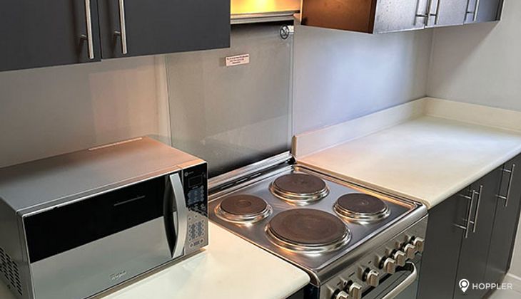 "1BR Condo for Rent in Senta, Legazpi Village, Makati"03