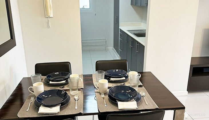 "1BR Condo for Rent in Senta, Legazpi Village, Makati"05