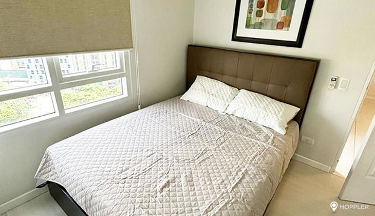 "1BR Condo for Rent in Senta, Legazpi Village, Makati"07