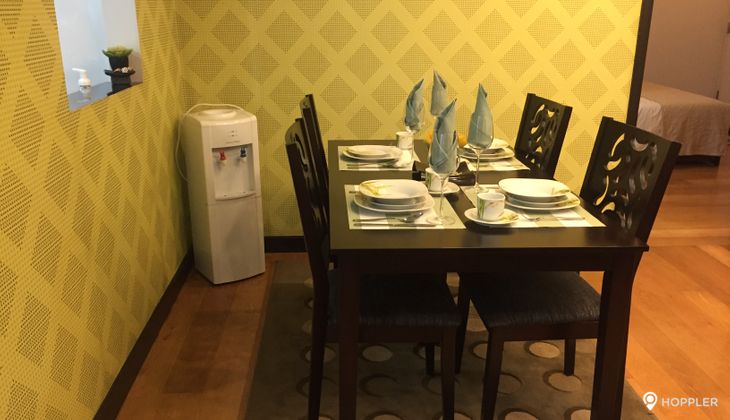 "1BR Condo for Rent in The Residences at Greenbelt, Legazpi Village, Makati"07