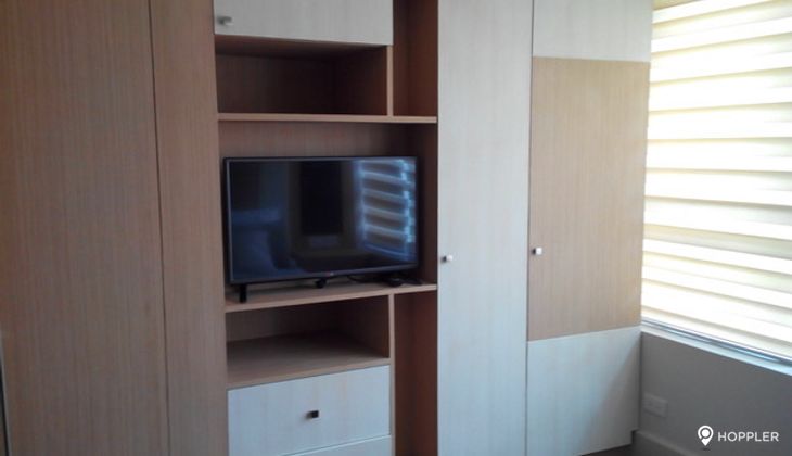 "1BR Condo for Rent in Edades Tower and Garden Villas, Rockwell Center, Makati"06