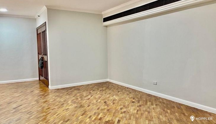 "3BR Condo for Rent in The Ritz Towers, Urdaneta Village, Makati"08